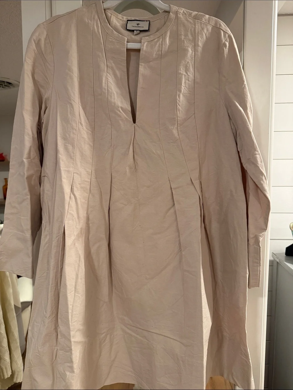 Tuckernuck Luella Tan Beige Pleated Notch-Neck Mini Dress size M - Picture 3 of 8